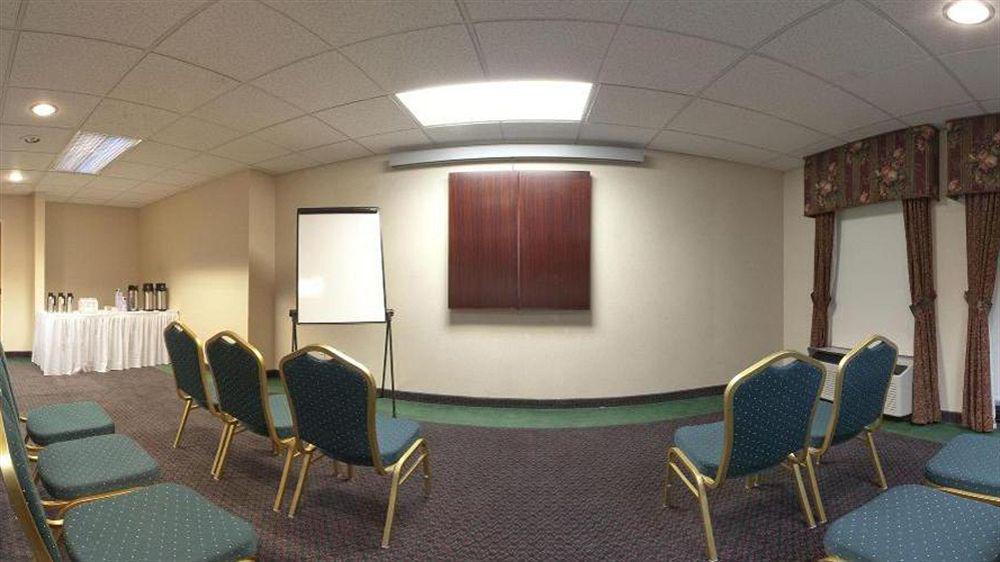 Holiday Inn Express & Suites Allentown-Dorney Park Area By Ihg Екстериор снимка