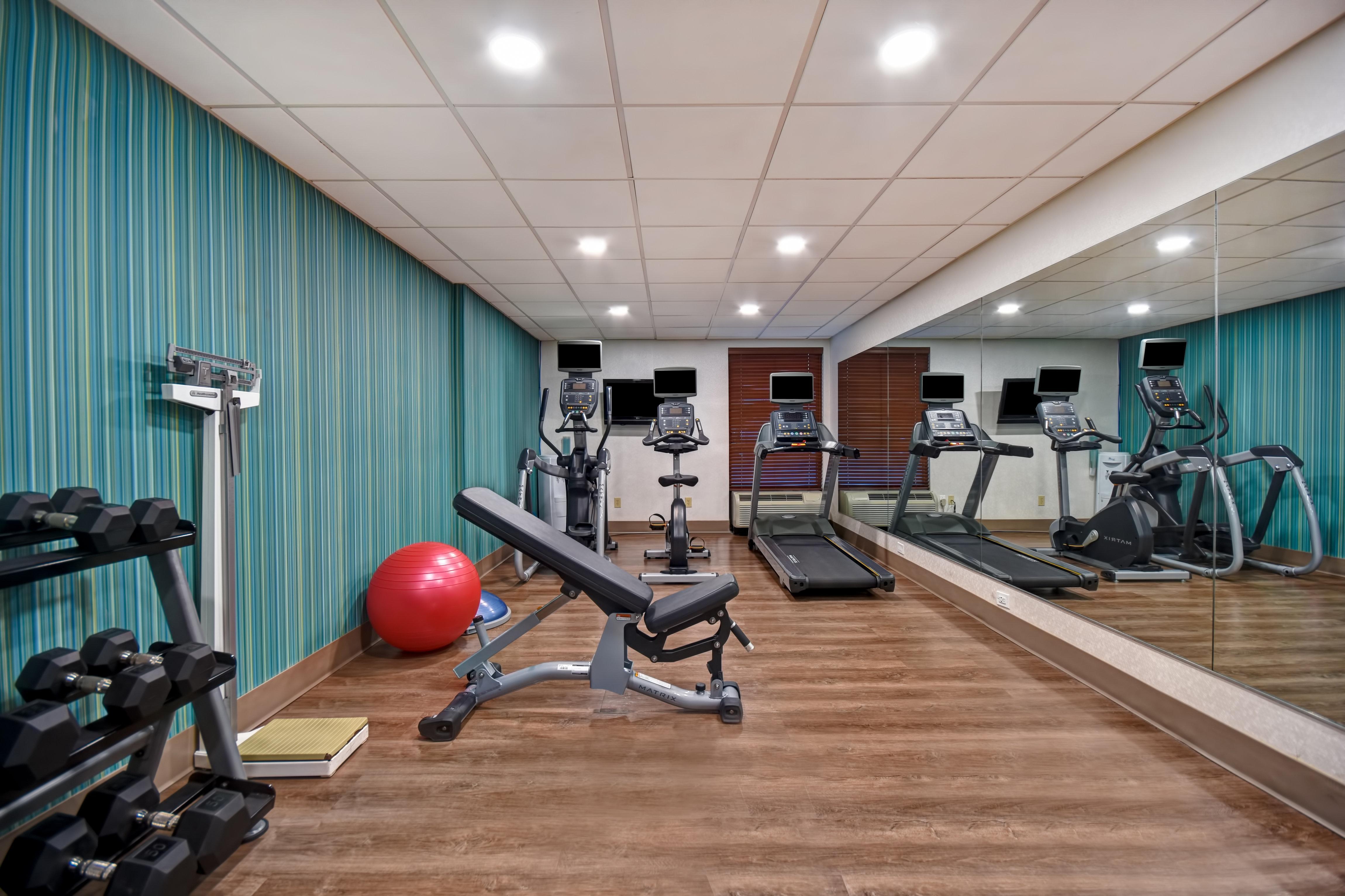 Holiday Inn Express & Suites Allentown-Dorney Park Area By Ihg Екстериор снимка