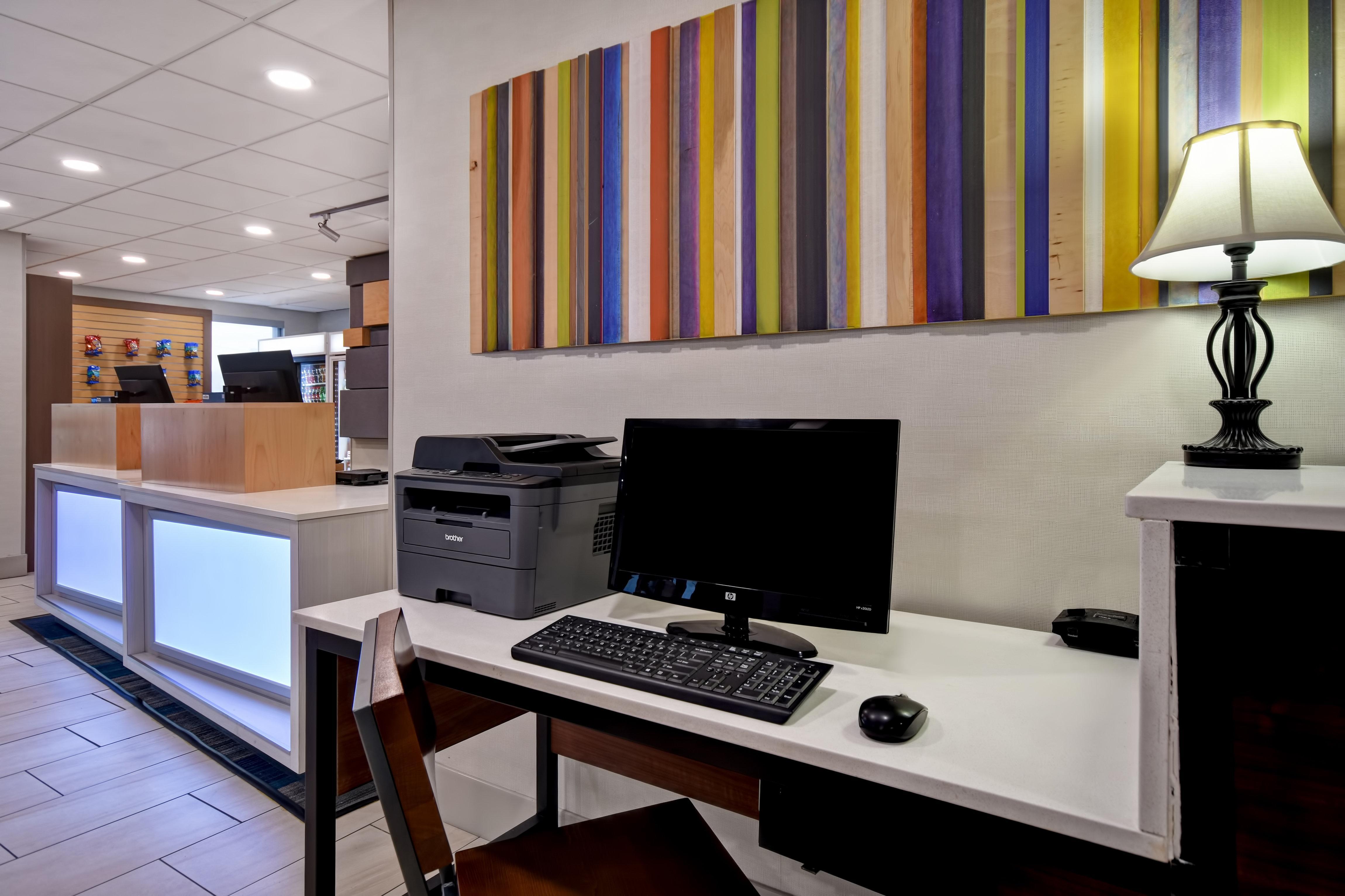 Holiday Inn Express & Suites Allentown-Dorney Park Area By Ihg Екстериор снимка
