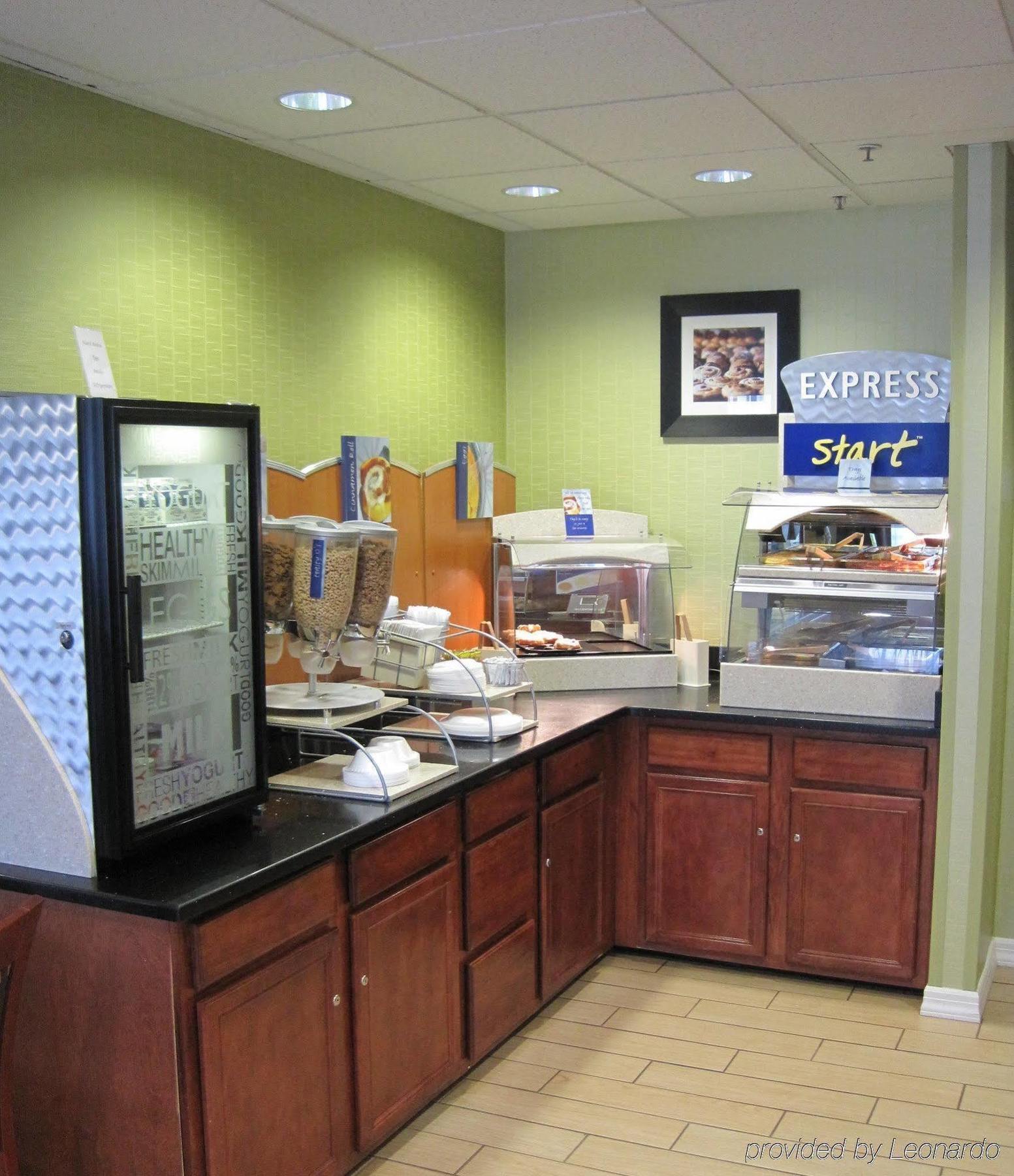 Holiday Inn Express & Suites Allentown-Dorney Park Area By Ihg Ресторант снимка