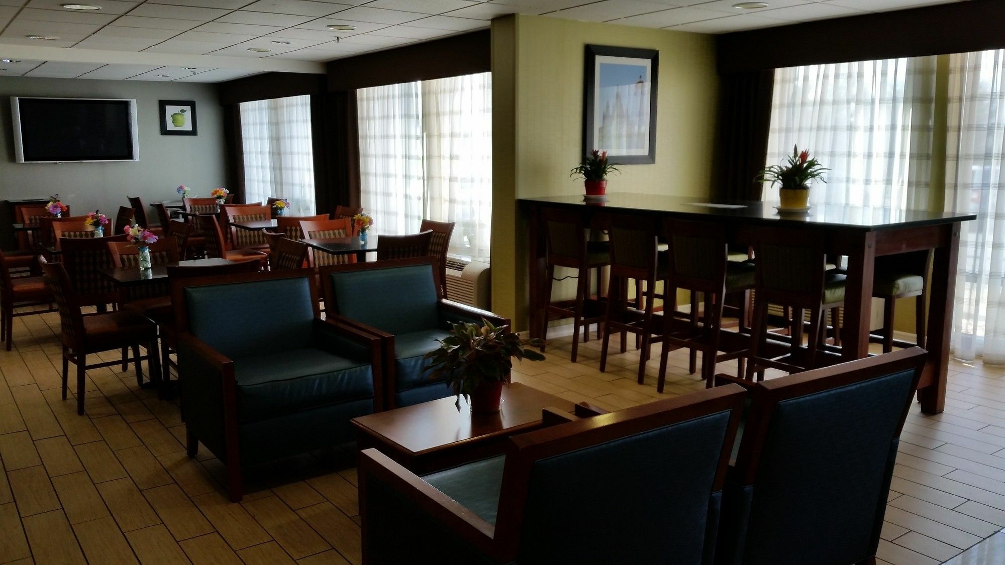 Holiday Inn Express & Suites Allentown-Dorney Park Area By Ihg Екстериор снимка